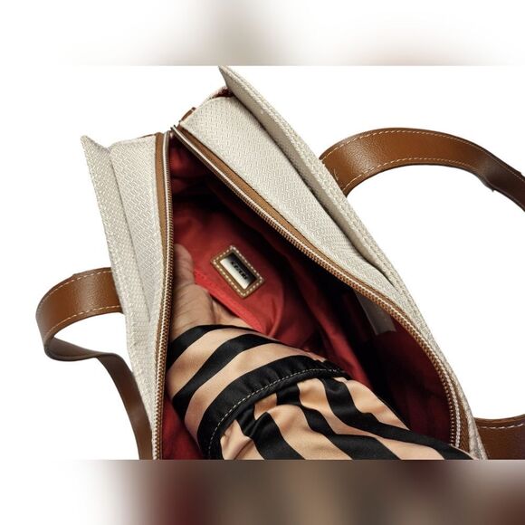 Delsey Paris - Picture 9 of 16